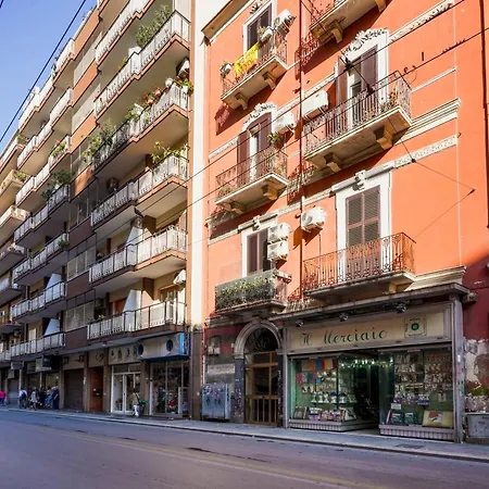 Porta Levante Gleeful Bari
